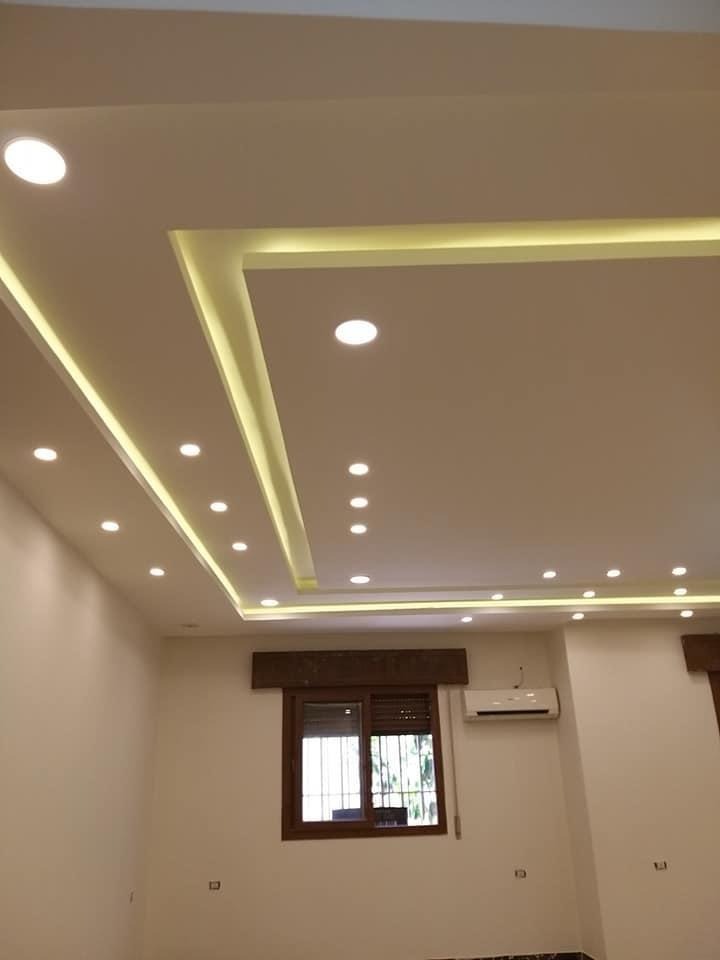 Abgehängte Designdecke mit LED-Beleuchtung